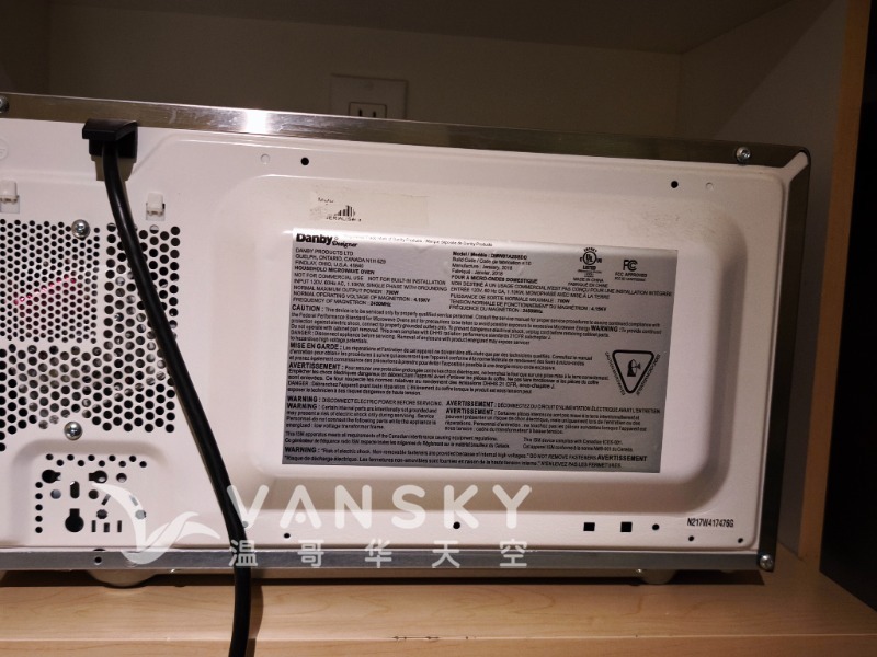 260120233707_DANBY MICROWAVE 0 2.jpg